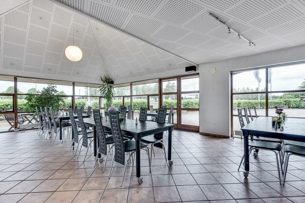 Hotel Varde Bagian luar foto