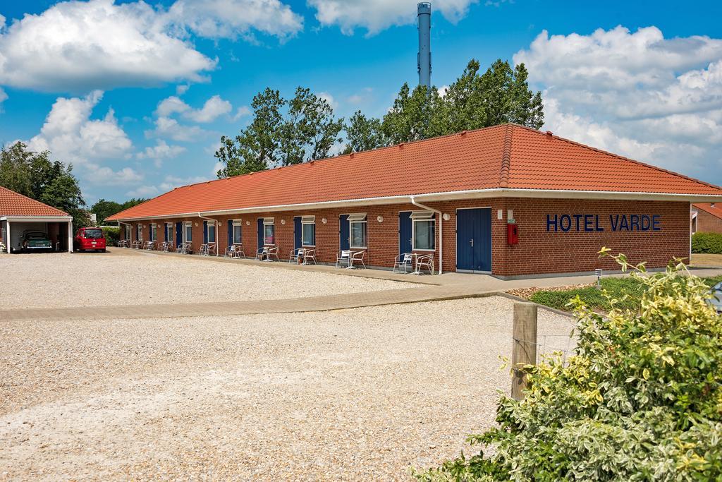 Hotel Varde Bagian luar foto